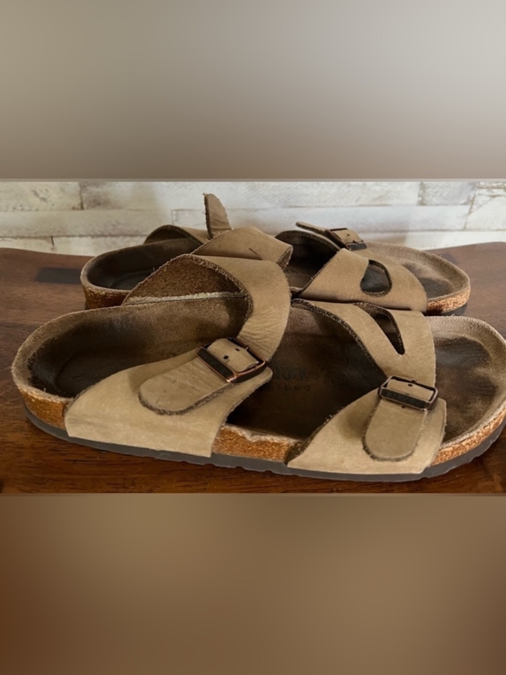 Birkenstock women’s sandals with Soft Footbed.  Size 39
